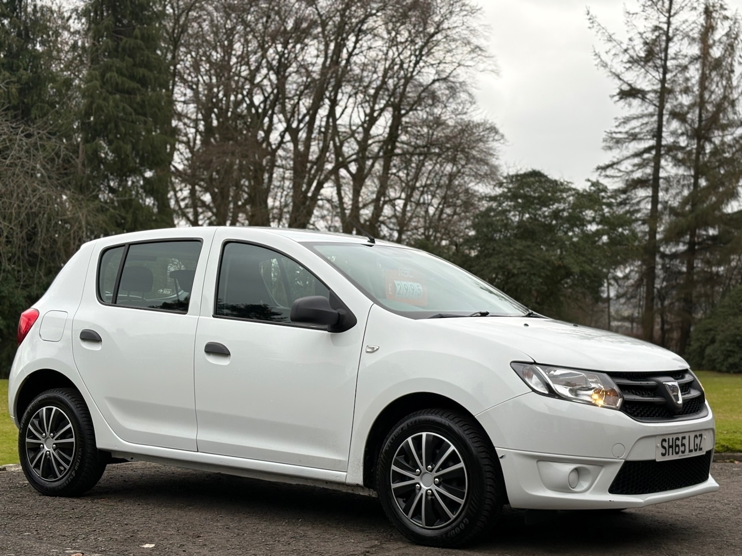 Used Dacia Sandero 2015 for sale - 77676873: Photo 2