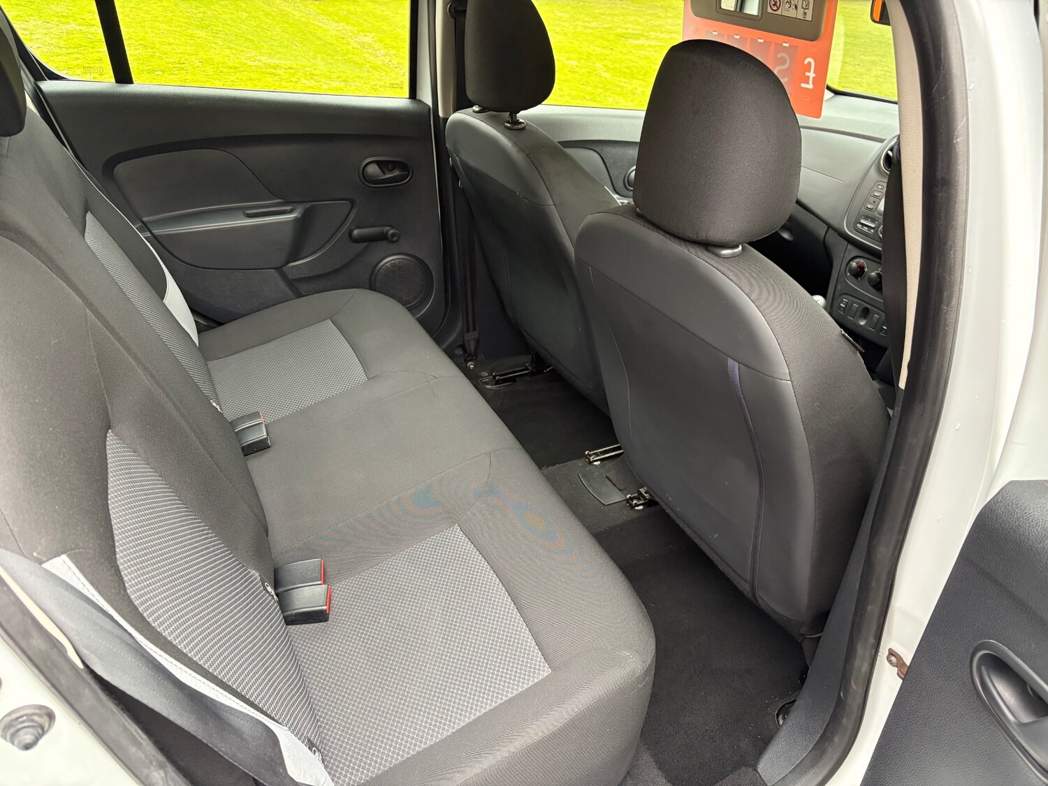 Used Dacia Sandero 2015 for sale - 77676873: Photo 20