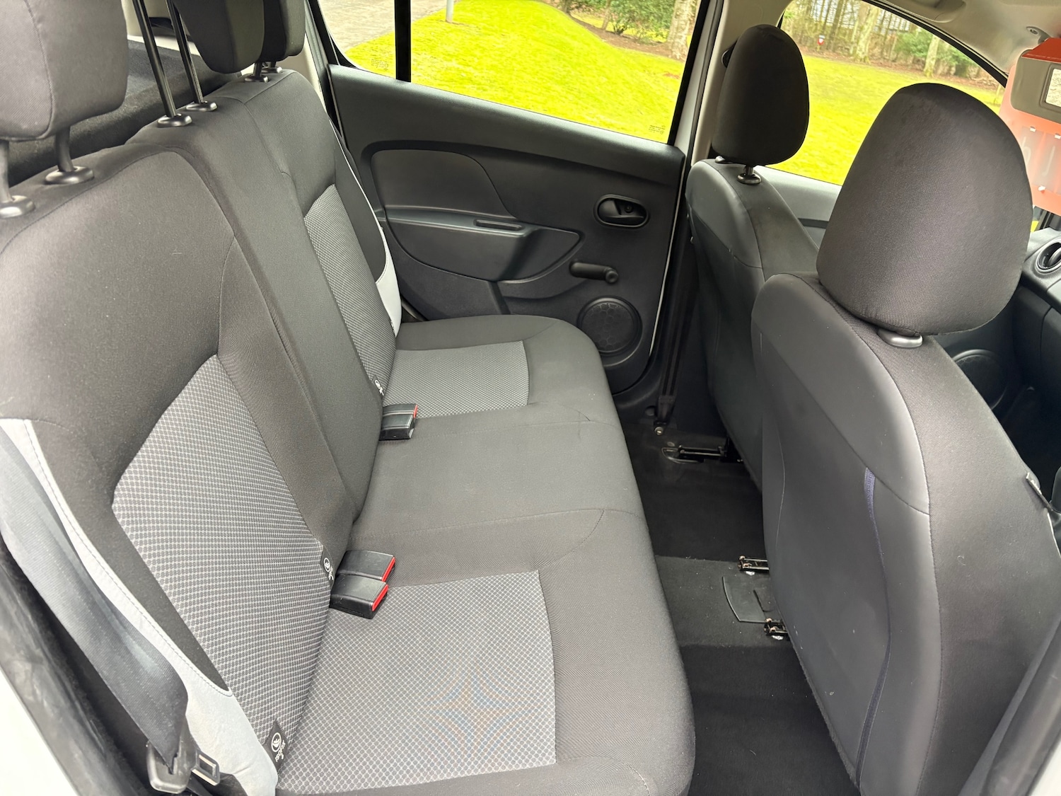 Used Dacia Sandero 2015 for sale - 77676873: Photo 21