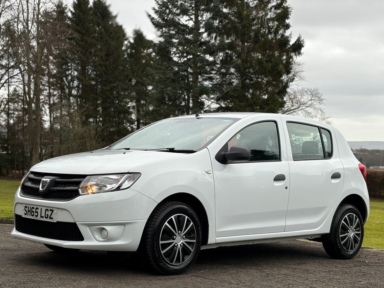 Used Dacia Sandero 2015 for sale - 77676873: Photo 3