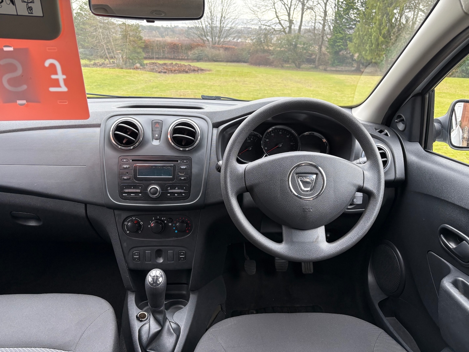 Used Dacia Sandero 2015 for sale - 77676873: Photo 6