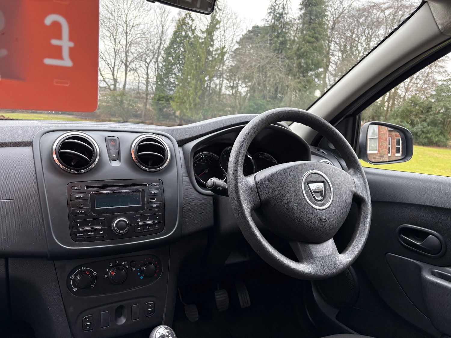 Used Dacia Sandero 2015 for sale - 77676873: Photo 7