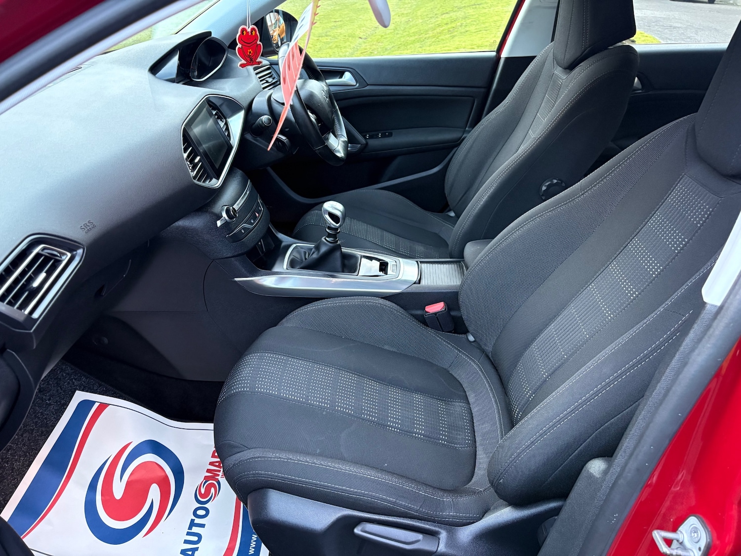 Used Peugeot 308 2015 for sale - 77266548: Photo 9