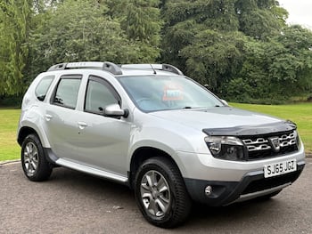 Used Dacia Duster 2015 for sale - 79692641: Photo