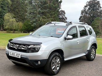 Used Dacia Duster 2015 for sale - 79692641: Photo