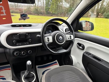 Used Renault Twingo 2017 for sale - 77290403: Photo