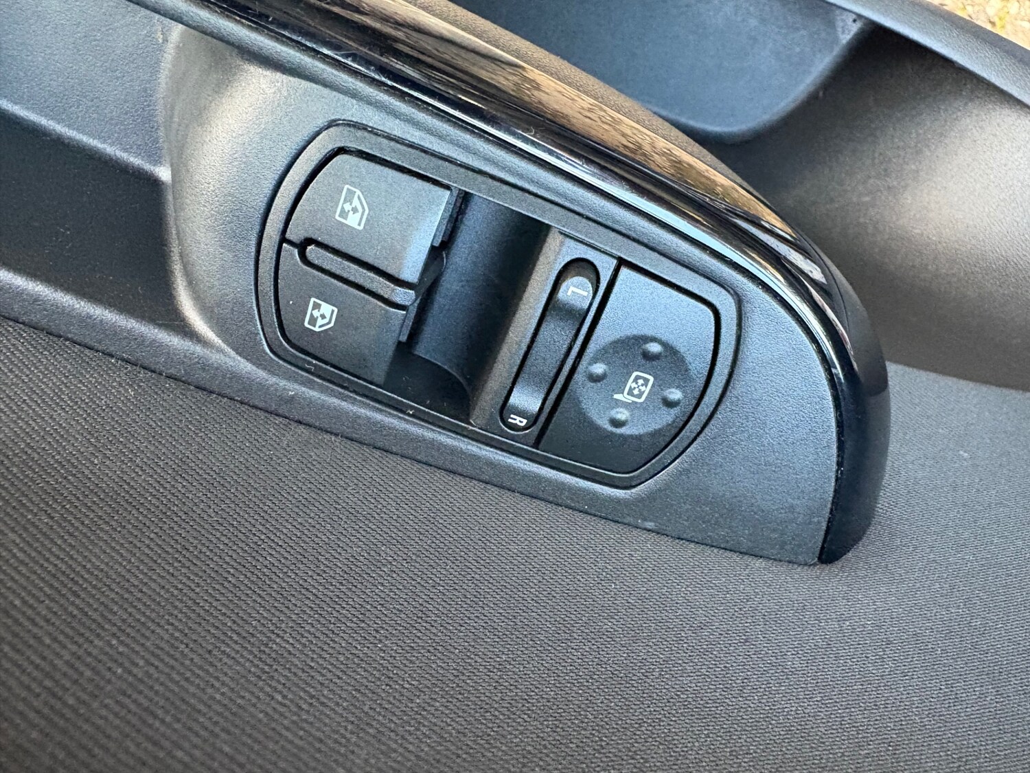 Used Vauxhall Corsa 2017 for sale - 77264805: Photo 17