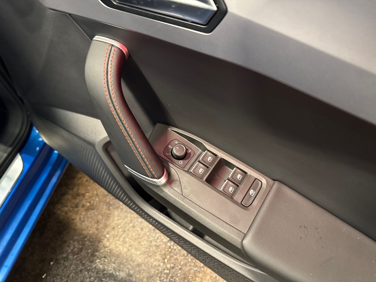 Used SEAT Leon 2025 for sale - 76410555: Photo 24