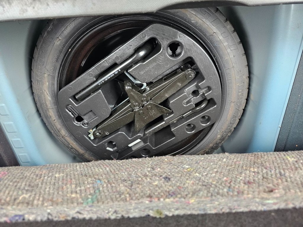 Used Renault Captur 2015 for sale - 76665680: Photo 29