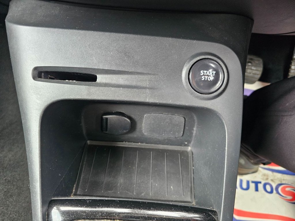 Used Renault Captur 2015 for sale - 76665680: Photo 40