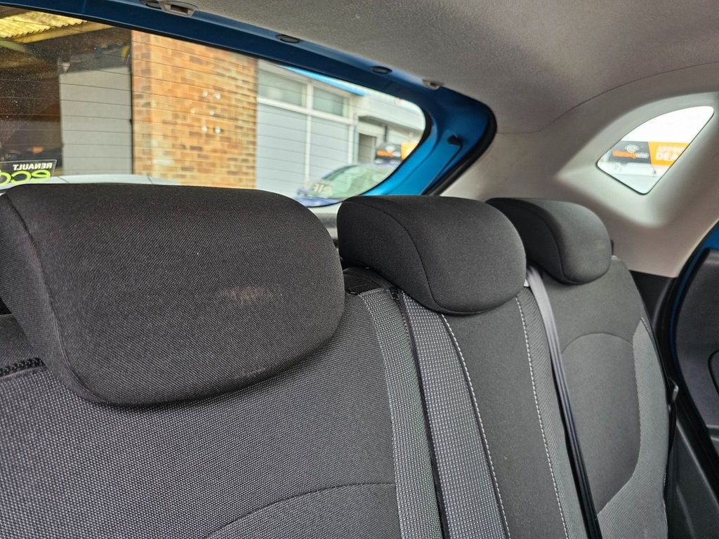 Used Renault Captur 2015 for sale - 76665680: Photo 9