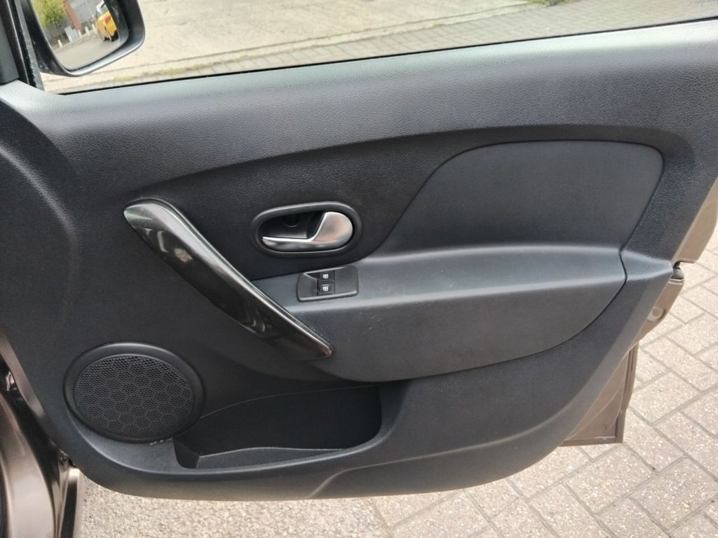 Used Dacia Sandero 2019 for sale - 76352869: Photo 11