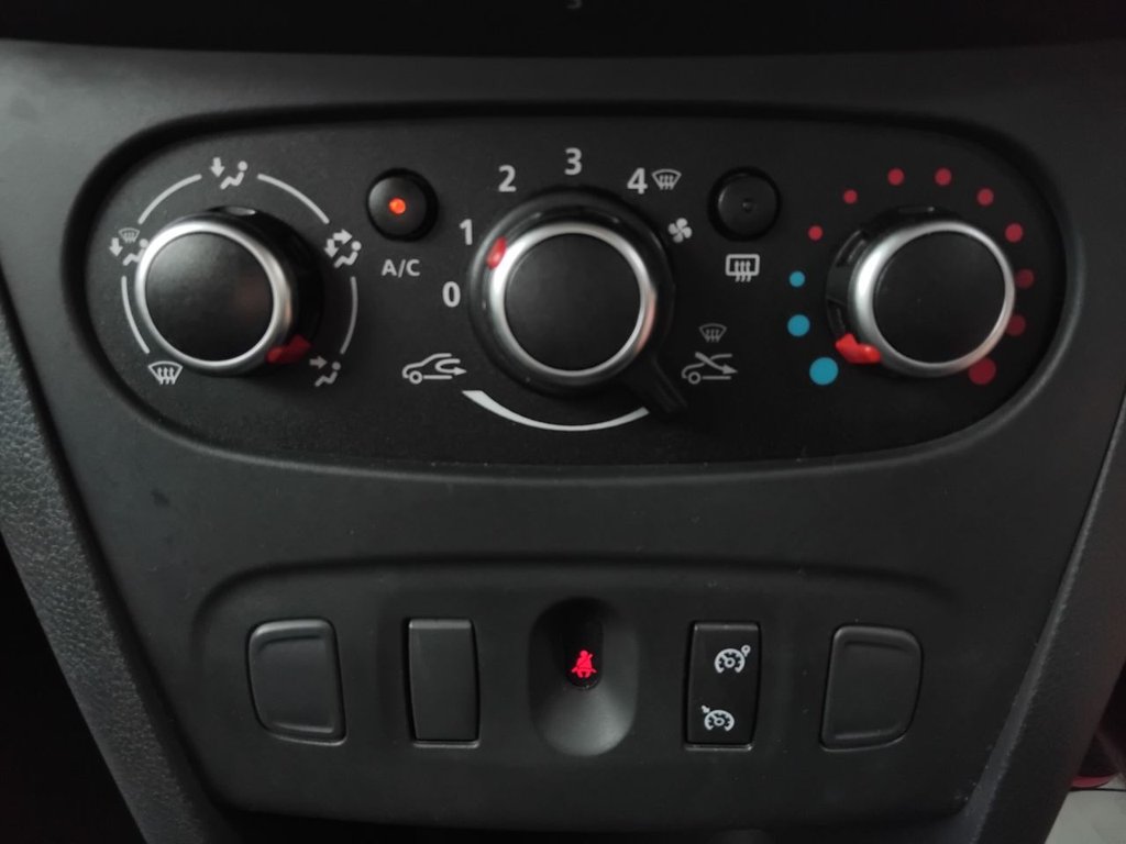 Used Dacia Sandero 2019 for sale - 76352869: Photo 18