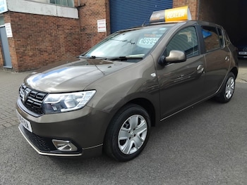Used Dacia Sandero 2019 for sale - 76352869: Photo