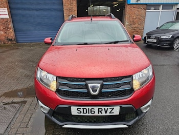 Used Dacia Sandero Stepway 2016 for sale - 77436907: Photo
