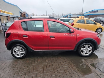 Used Dacia Sandero Stepway 2016 for sale - 77436907: Photo