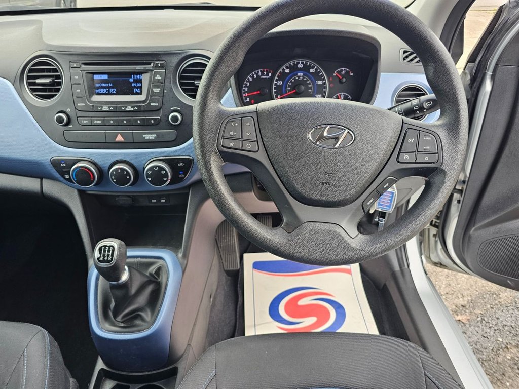 Used Hyundai i10 2015 for sale - 76352877: Photo 11