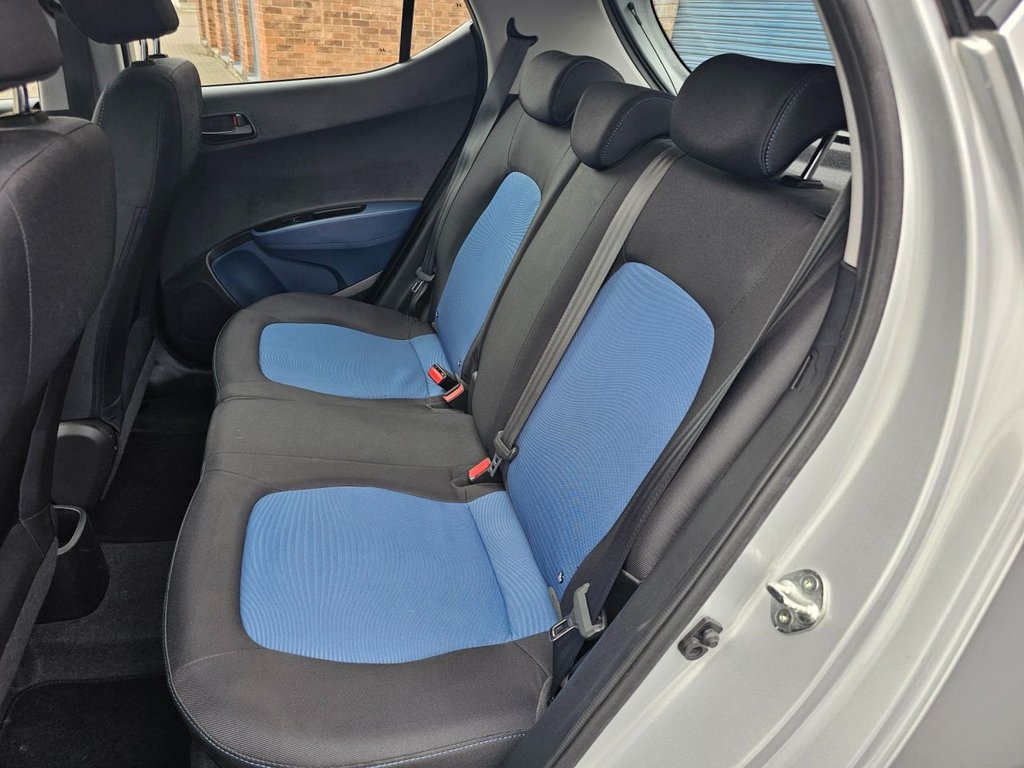 Used Hyundai i10 2015 for sale - 76352877: Photo 25