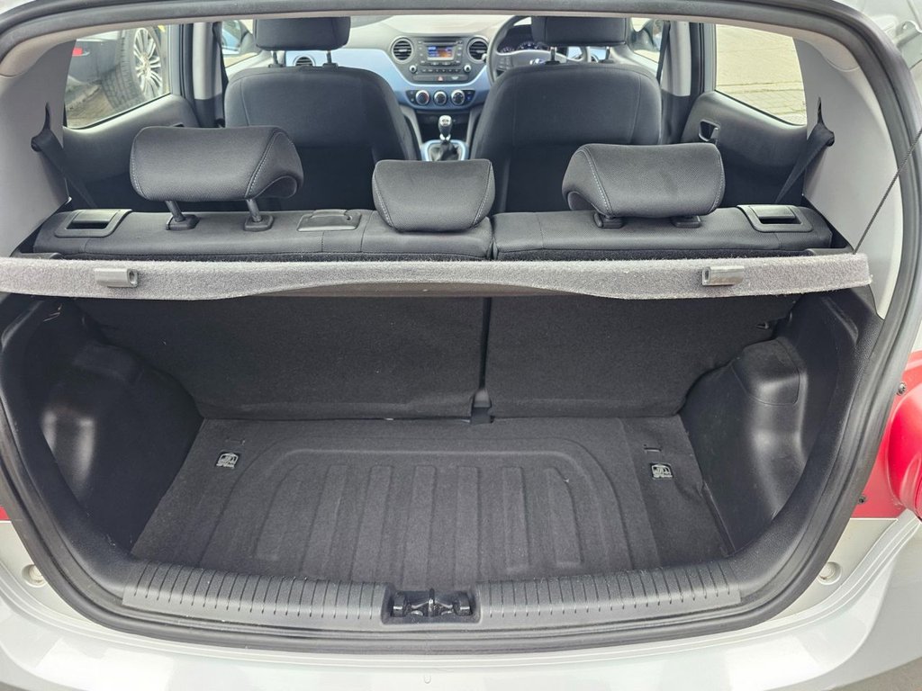 Used Hyundai i10 2015 for sale - 76352877: Photo 26
