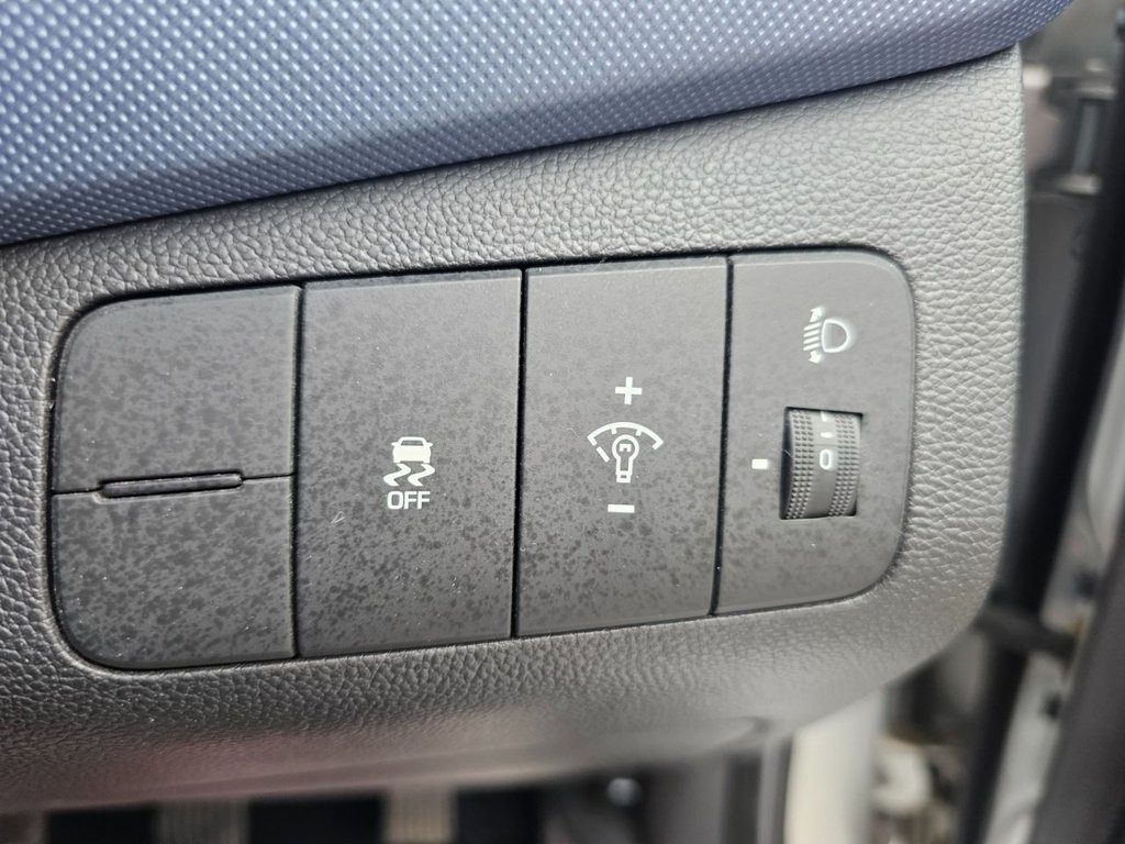 Used Hyundai i10 2015 for sale - 76352877: Photo 28