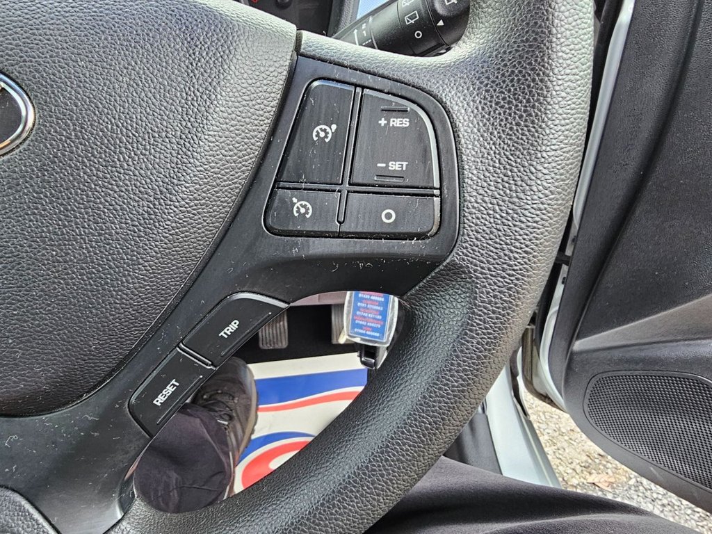 Used Hyundai i10 2015 for sale - 76352877: Photo 29