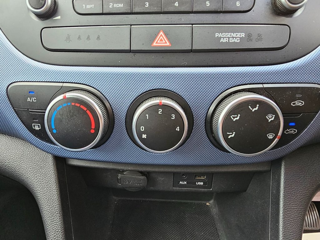 Used Hyundai i10 2015 for sale - 76352877: Photo 34