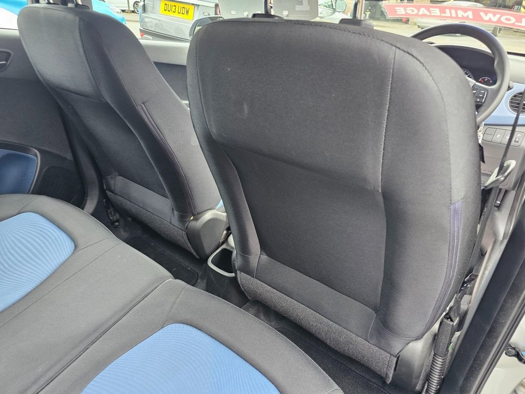 Used Hyundai i10 2015 for sale - 76352877: Photo 8