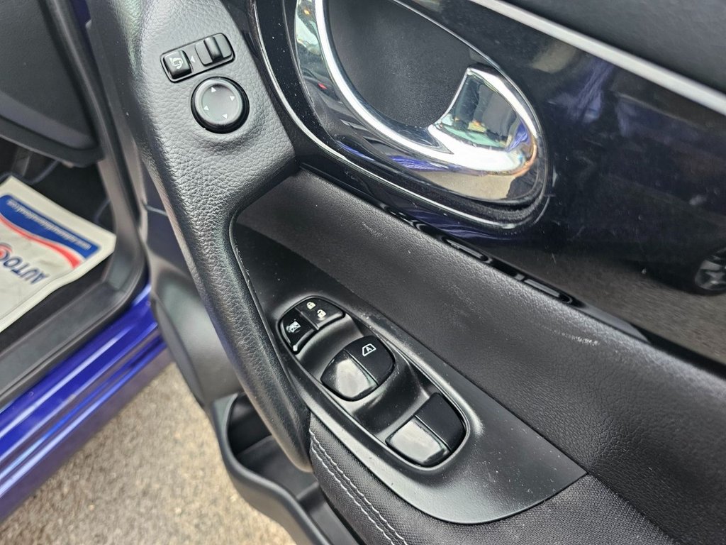 Used Nissan Qashqai 2016 for sale - 76352879: Photo 14