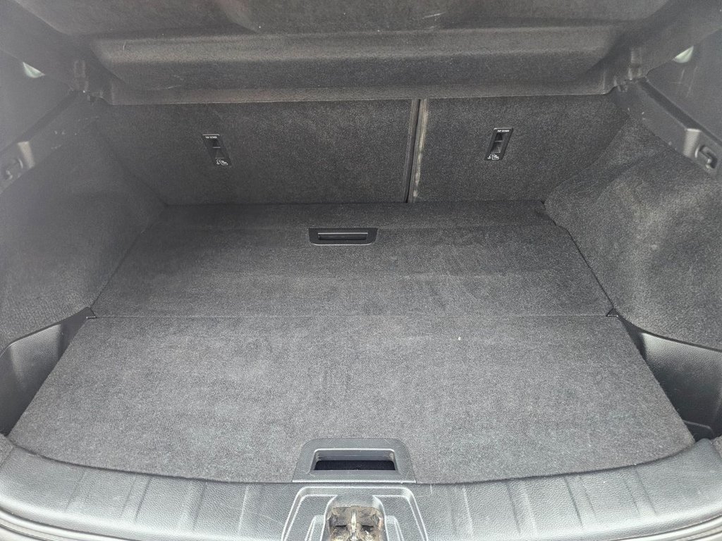 Used Nissan Qashqai 2016 for sale - 76352879: Photo 32