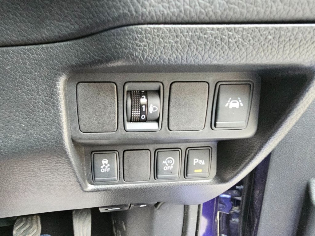 Used Nissan Qashqai 2016 for sale - 76352879: Photo 33