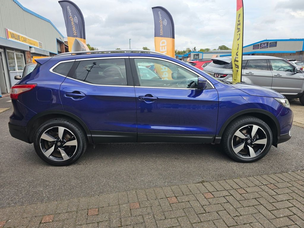 Used Nissan Qashqai 2016 for sale - 76352879: Photo 5