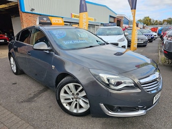Vauxhall - Insignia