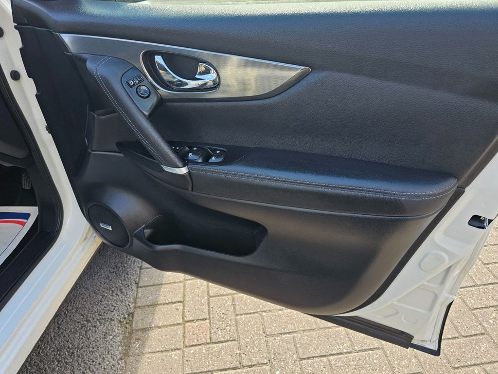 Used Nissan Qashqai 2018 for sale - 76352870: Photo 14