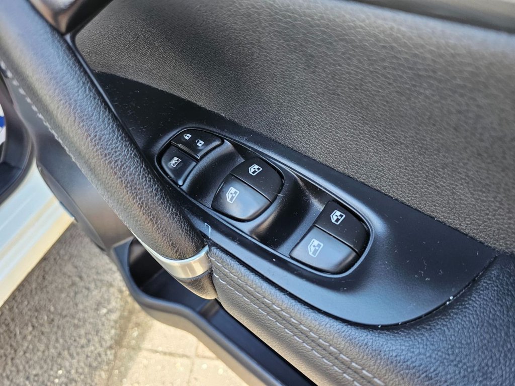 Used Nissan Qashqai 2018 for sale - 76352870: Photo 15