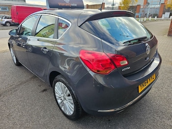 Used Vauxhall Astra 2014 for sale - 76352872: Photo