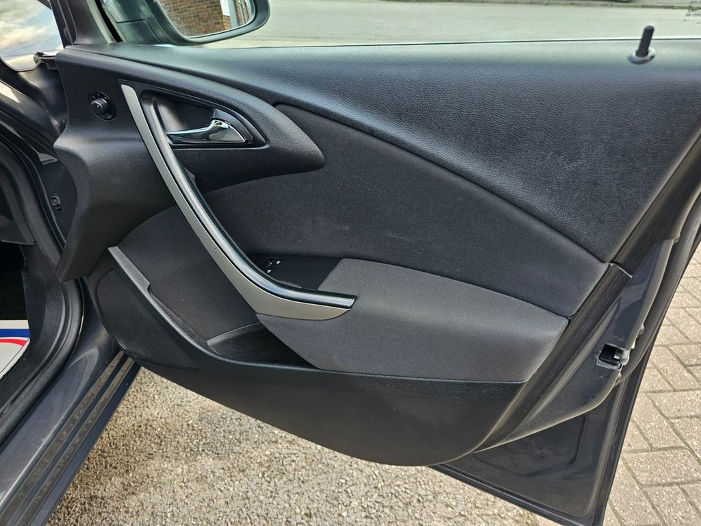 Used Vauxhall Astra 2014 for sale - 76352872: Photo 9