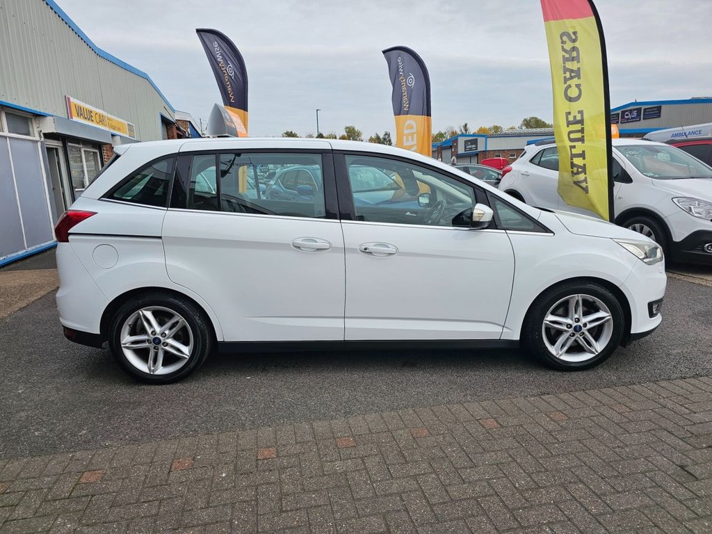 Used Ford Grand C-Max 2016 for sale - 76352874: Photo 5