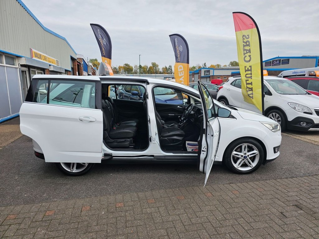 Used Ford Grand C-Max 2016 for sale - 76352874: Photo 6