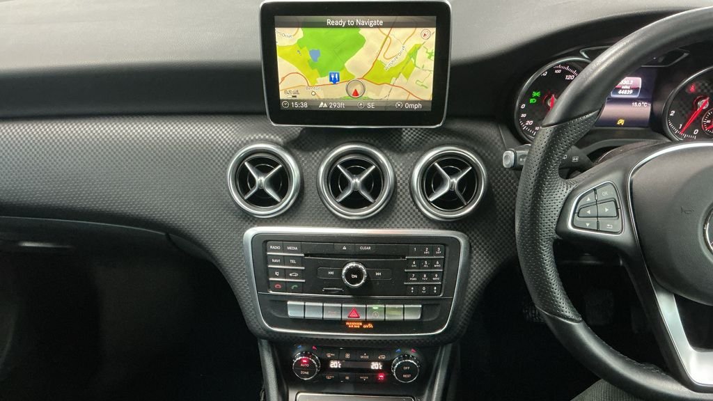 Used Mercedes-Benz A-Class 2016 for sale - 76352876: Photo 11