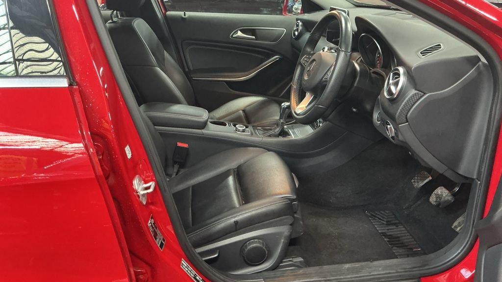 Used Mercedes-Benz A-Class 2016 for sale - 76352876: Photo 9