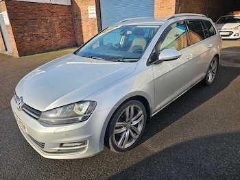 Used Volkswagen Golf 2015 for sale - 77388380: Photo