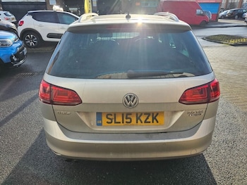 Used Volkswagen Golf 2015 for sale - 77388380: Photo