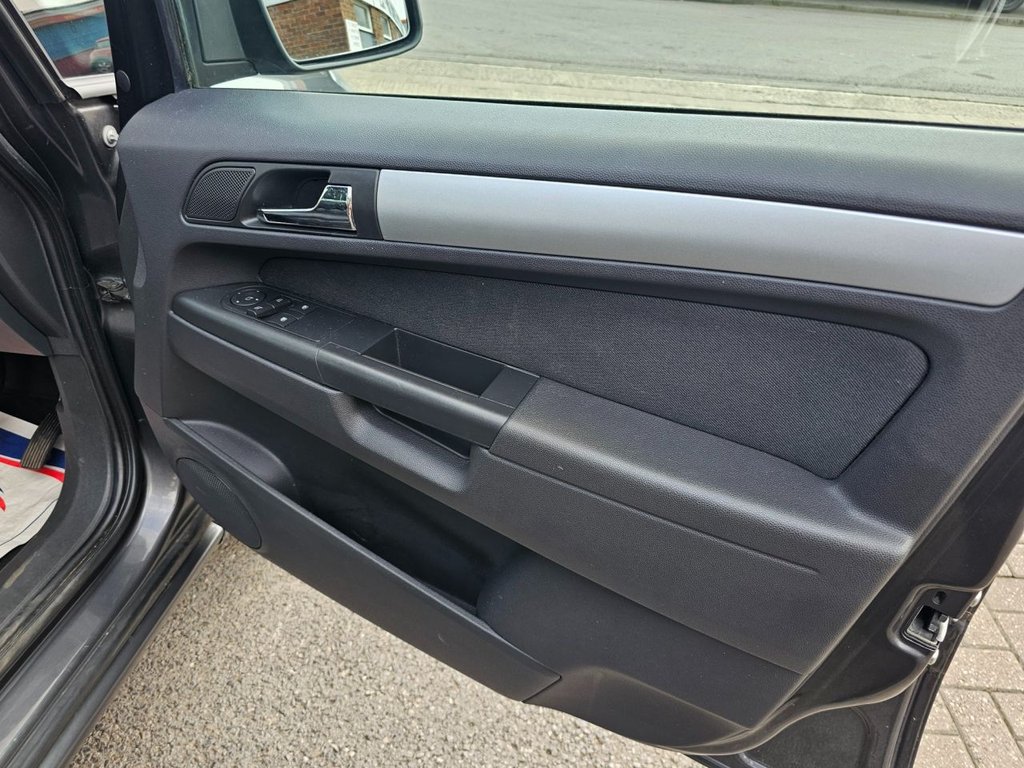 Used Vauxhall Zafira 2012 for sale - 76352887: Photo 9