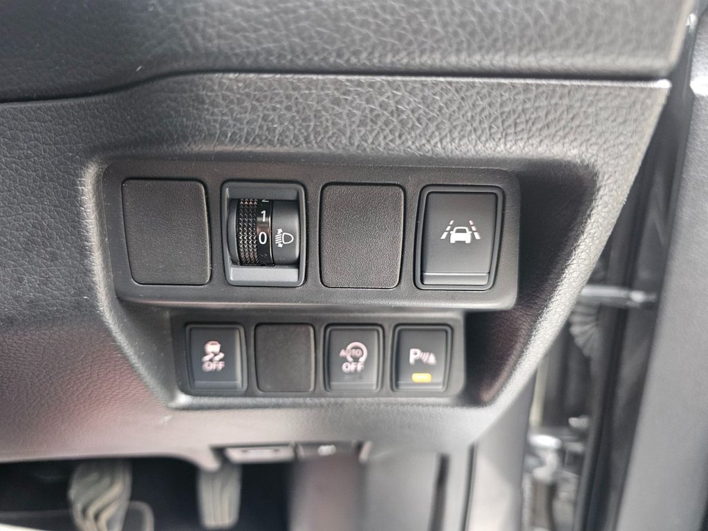 Used Nissan Qashqai 2016 for sale - 76352893: Photo 34