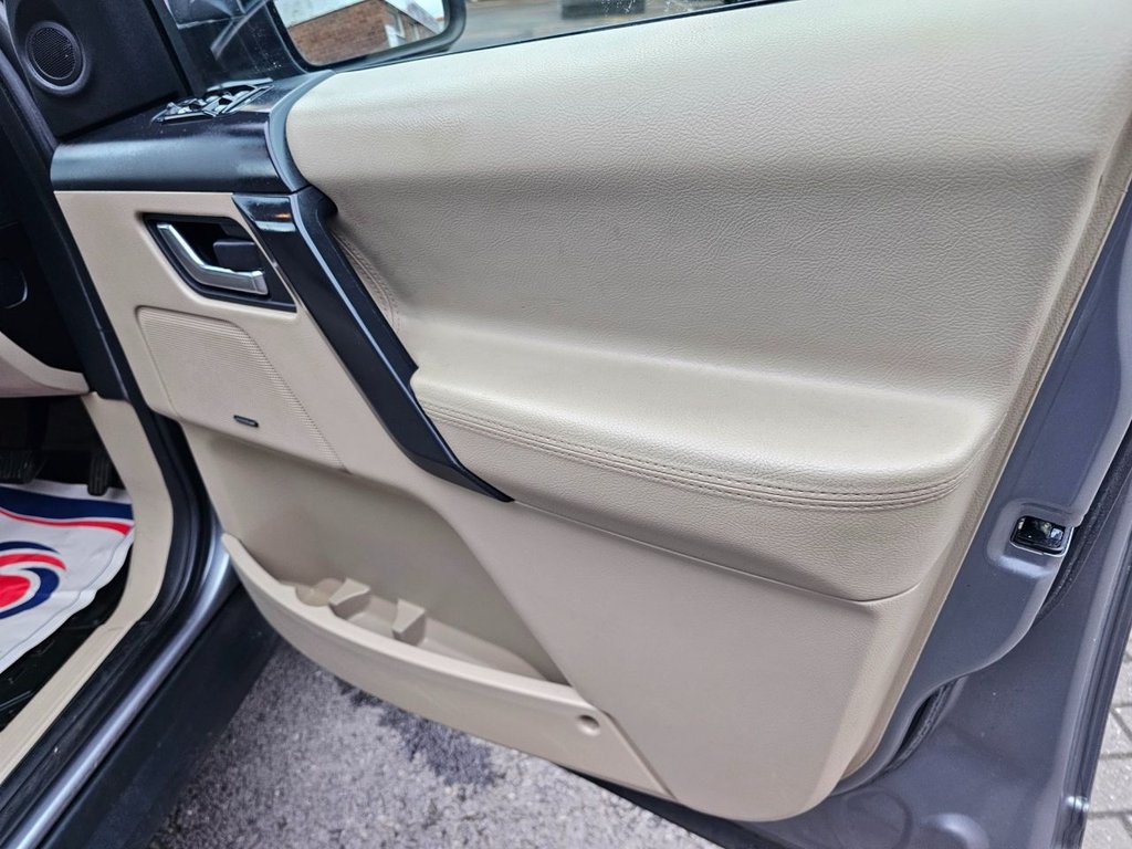 Used Land Rover Freelander 2 2013 for sale - 77388386: Photo 11