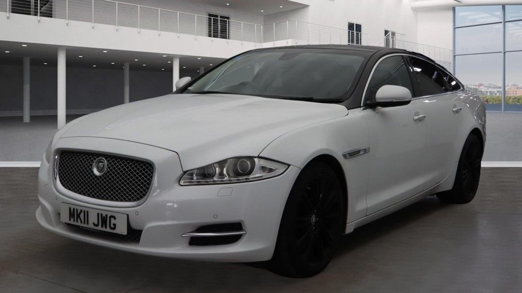 Used Jaguar XJ 2011 for sale - 76482192: Photo 2