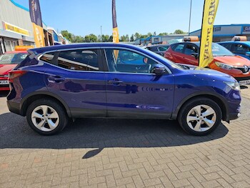 Used Nissan Qashqai 2018 for sale - 76496393: Photo