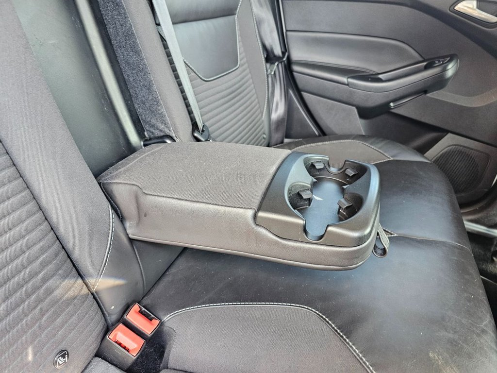 Used Ford Focus 2017 for sale - 76496384: Photo 11