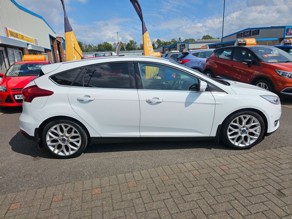 Used Ford Focus 2017 for sale - 76496384: Photo 5