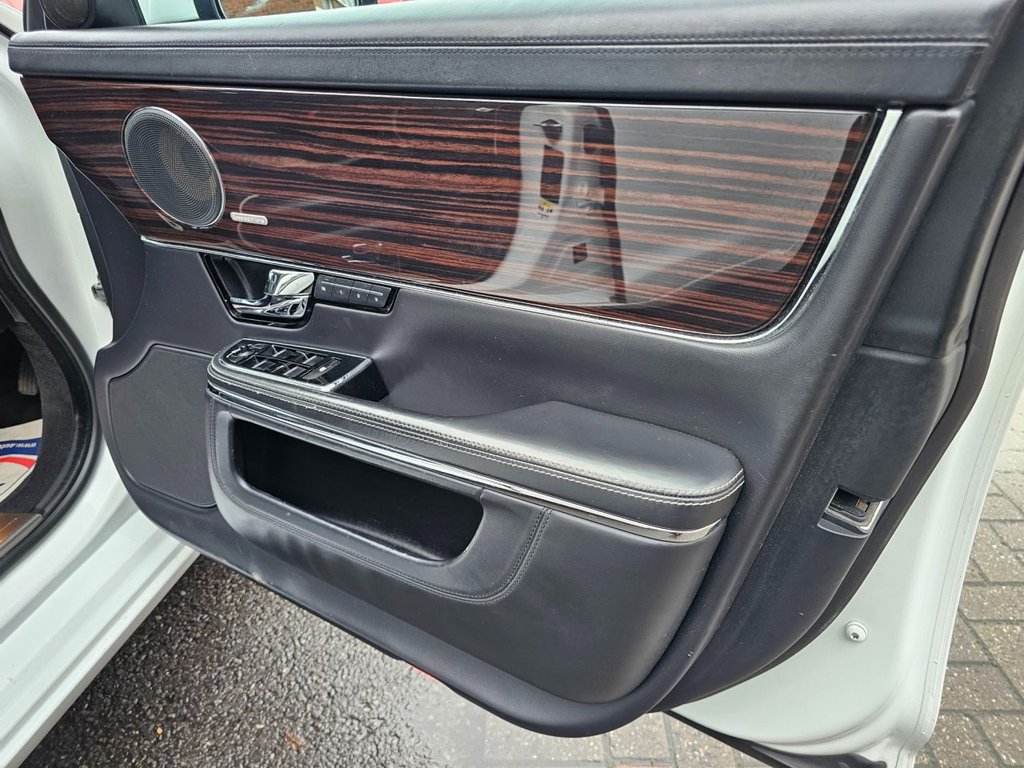 Used Jaguar XJ 2011 for sale - 77388374: Photo 16